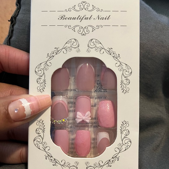 ✨3D Pink Bow Coquette Nails NWT✨ - Picture 3 of 3